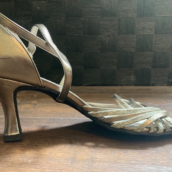 Latin Ballroom Dance Shoes - Picture 4 of 8